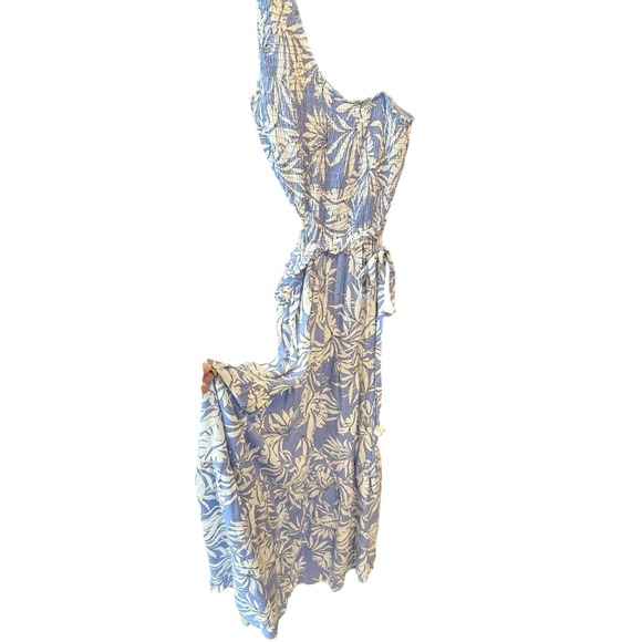 One Shoulder Maxi Dress Blue White Floral Print‎ Smocked Waist - Picture 1 of 5